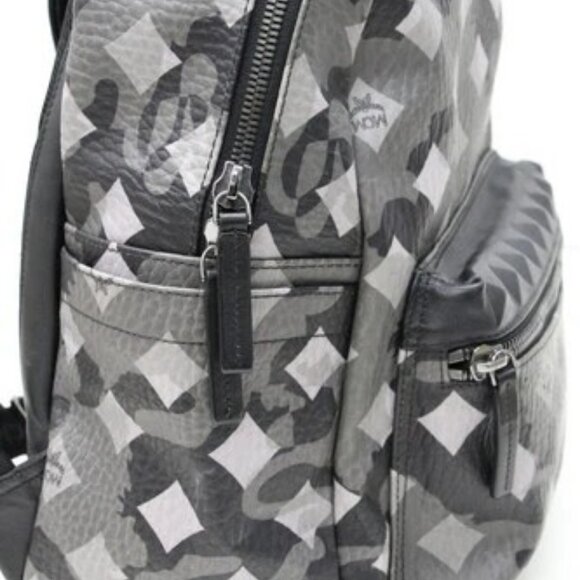 MCM Stark Munich Lion Camo Print Backpack - Gray/Black/White main image 15